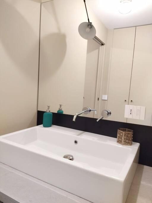 La Vetrina Sulla Citta Apartment Milano Exterior foto